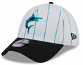 Miami Marlins New Era 2024 Batting Practice White/Black 39THIRTY Flex-Fit Hat for Men product image 1, provided for visual
