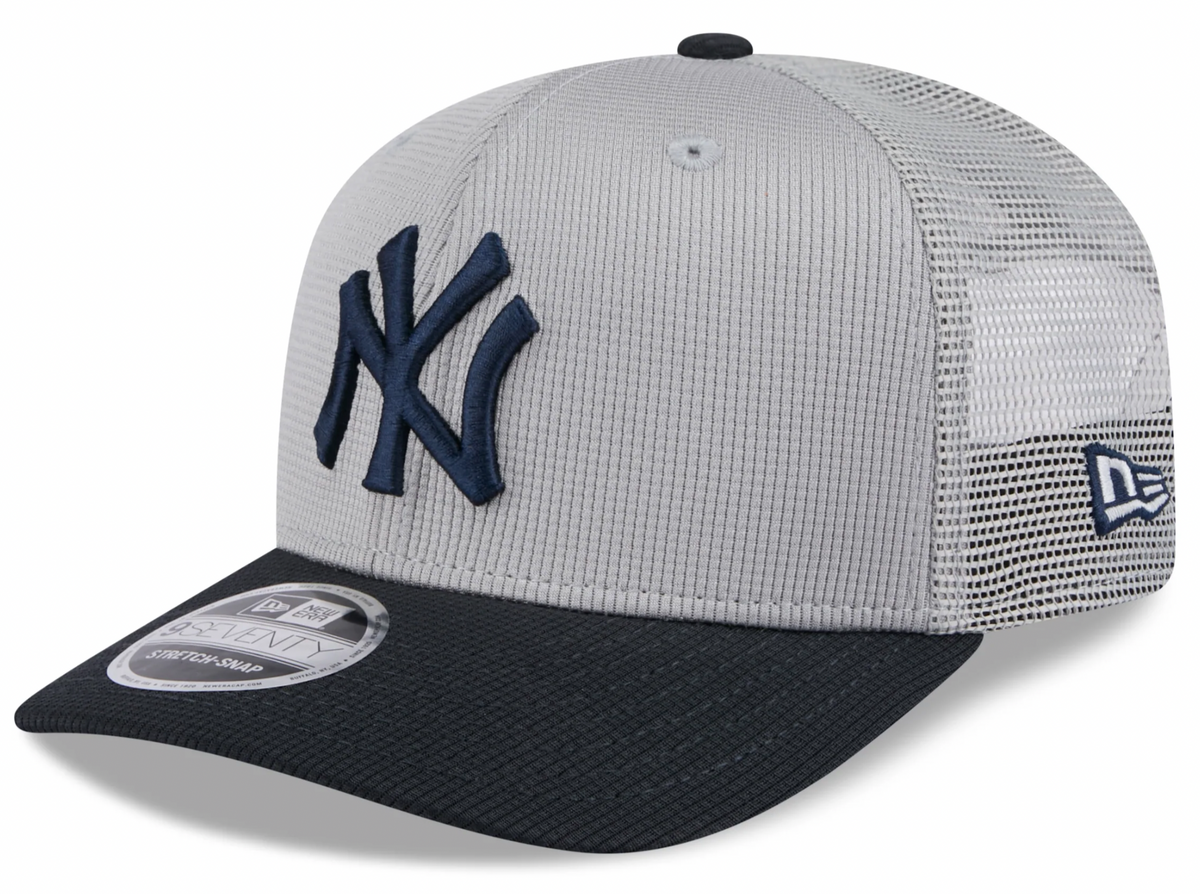 New York Yankees New Era Gray/Navy 2025 Spring Training 9SEVENTY Road Trucker Hat product image 1, provided for visual