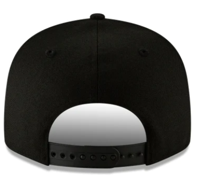 Chicago Bears New Era Black On Black Tonal 9FIFTY Snapback Hat for Men product image 4, provided for visual reference and