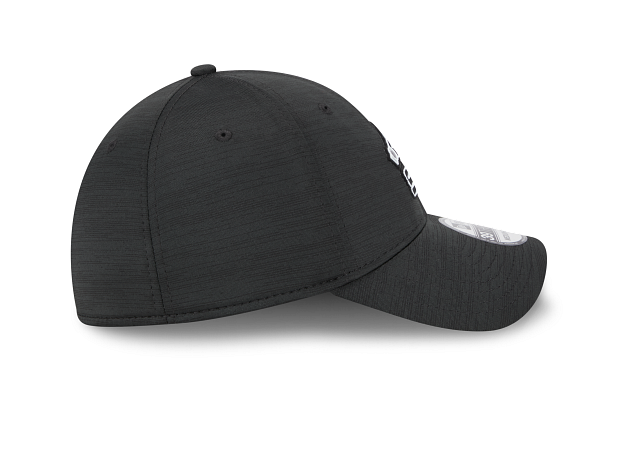 Chicago White Sox New Era Black 2023 Clubhouse 39THIRTY Flex Fit Hat for Men product image 4, provided for visual reference