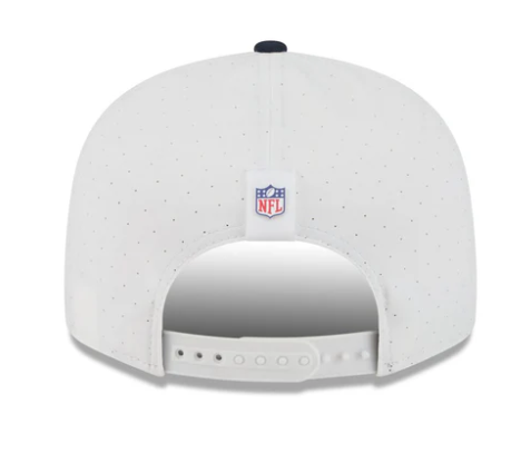 Chicago Bears New Era White/Navy Secondary Logo 2025 NFL Training Camp Split Panel 9FIFTY Snapback Hat for Men product image