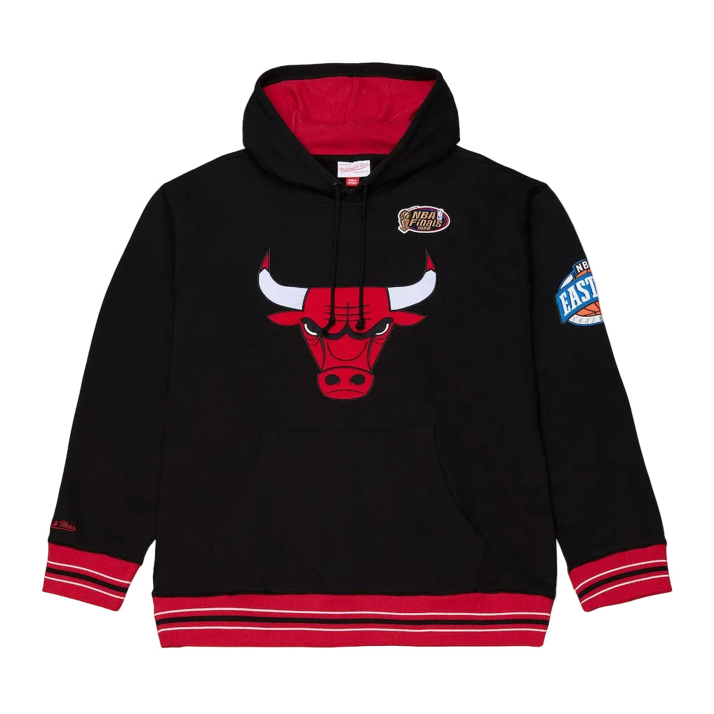 Chicago Bulls Mitchell & Ness Black Playoff Win Lightweight Fleece Hoodie for Men product image 1, provided for visual