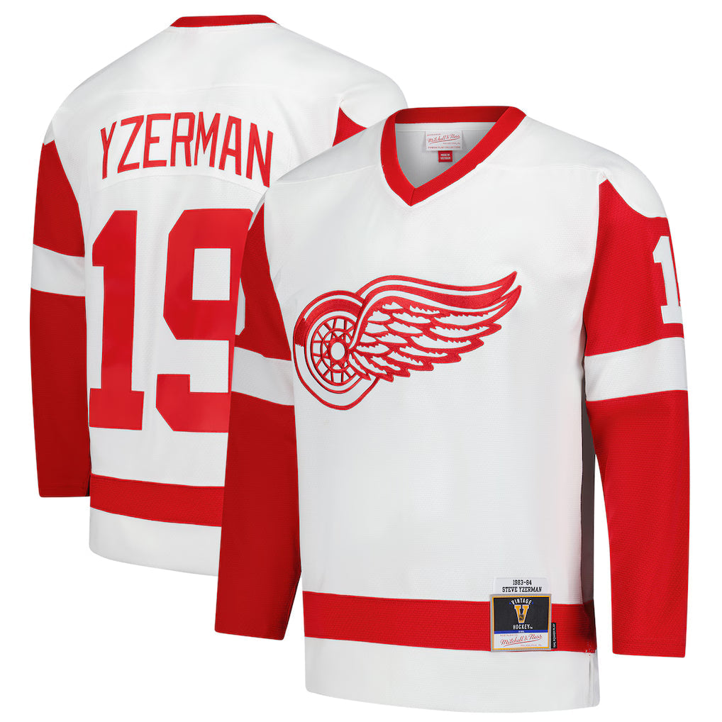 Steve Yzerman Detroit Red Wings 1983-84 White Mitchell & Ness Power Play Jersey for Men product image 1, provided for visual