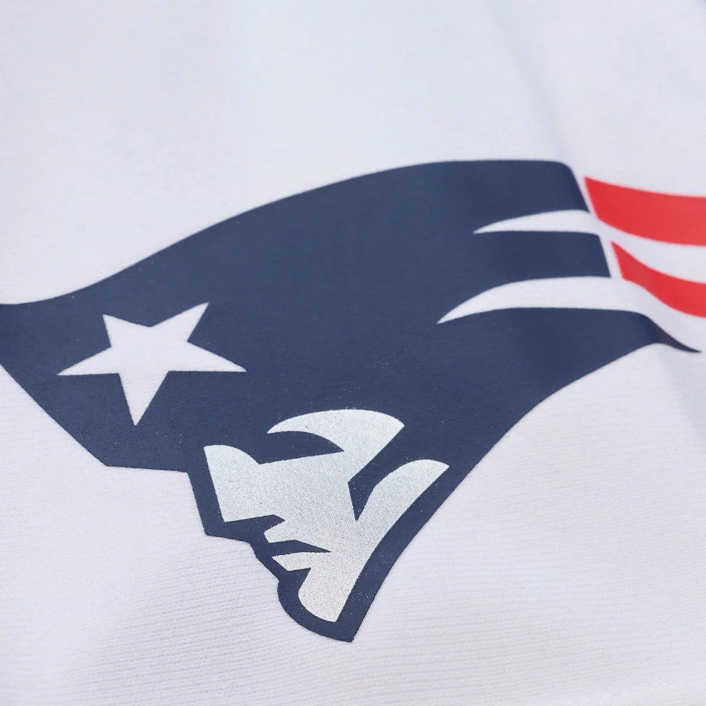 Mitchell & Ness Tom Brady White New England Patriots 2000 Legacy Replica Jersey for Men product image 8, provided for visual