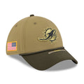 Miami Dolphins New Era Green 2025 Salute to Service 39THIRTY Flex Hat for Men product image 1, provided for visual reference