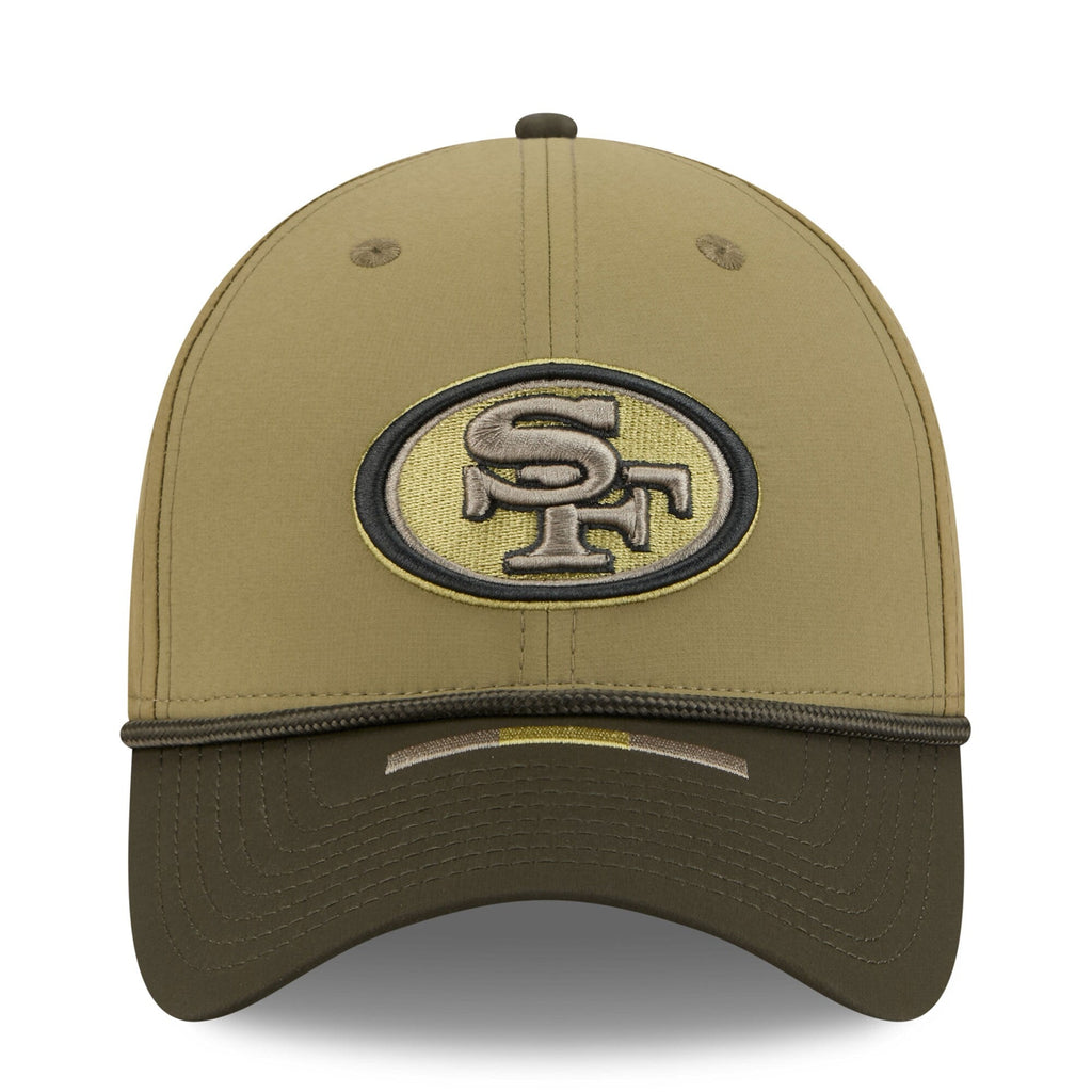San Francisco 49ers New Era Green 2025 Salute to Service 39THIRTY Flex Hat for Men product image 2, provided for visual