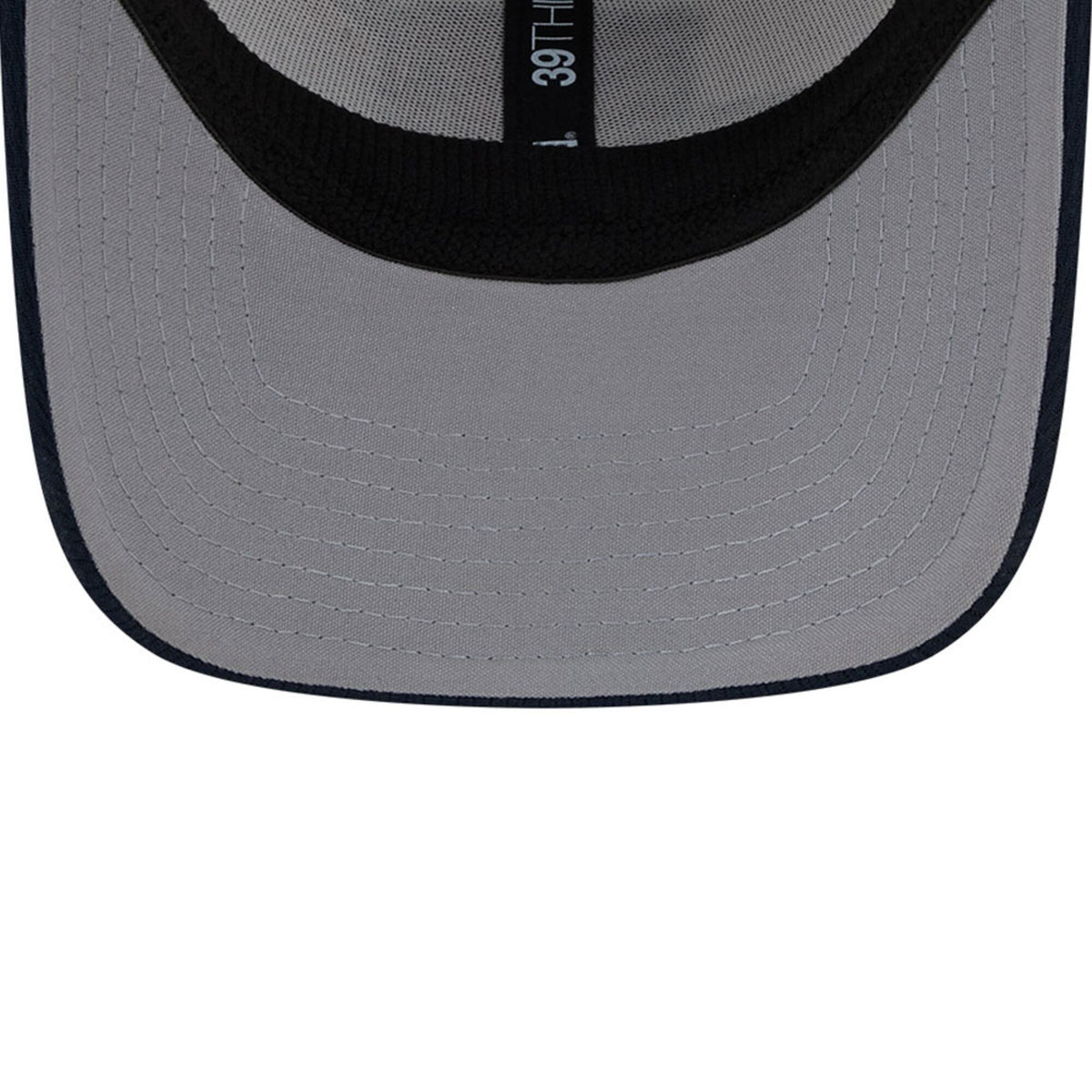 Chicago Bears Historical Logo New Era White/Navy 2023 Sideline 39THIRTY Flex Hat for Men product image 5, provided for