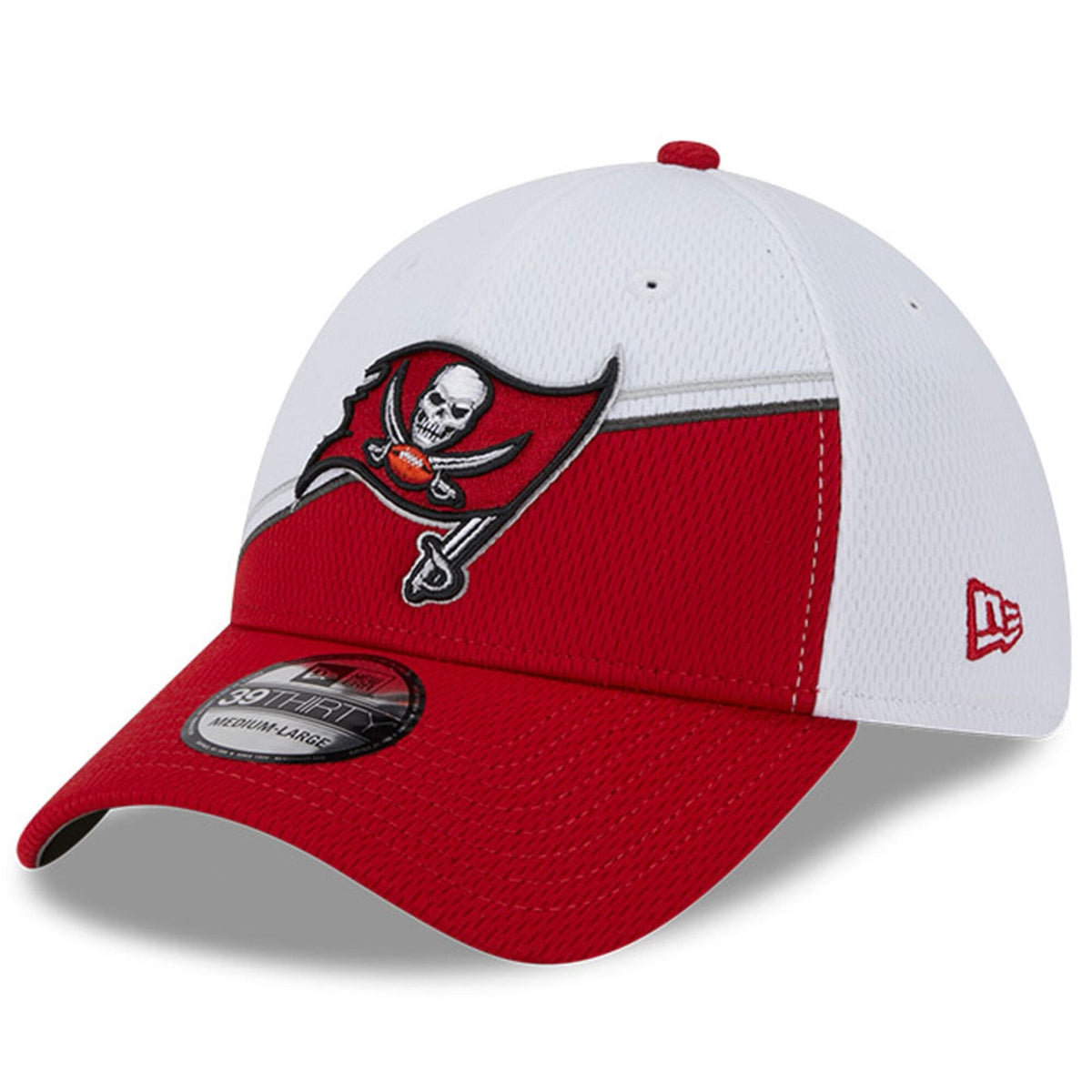 Tampa Bay Buccaneers Primary Logo New Era White/Red 2023 Sideline 39THIRTY Flex Hat for Men product image 3, provided for