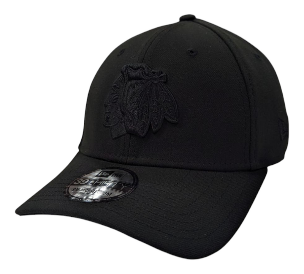 Chicago Blackhawks New Era Black on Black Tonal 39THIRTY Flex Hat product image 1, provided for visual reference and product