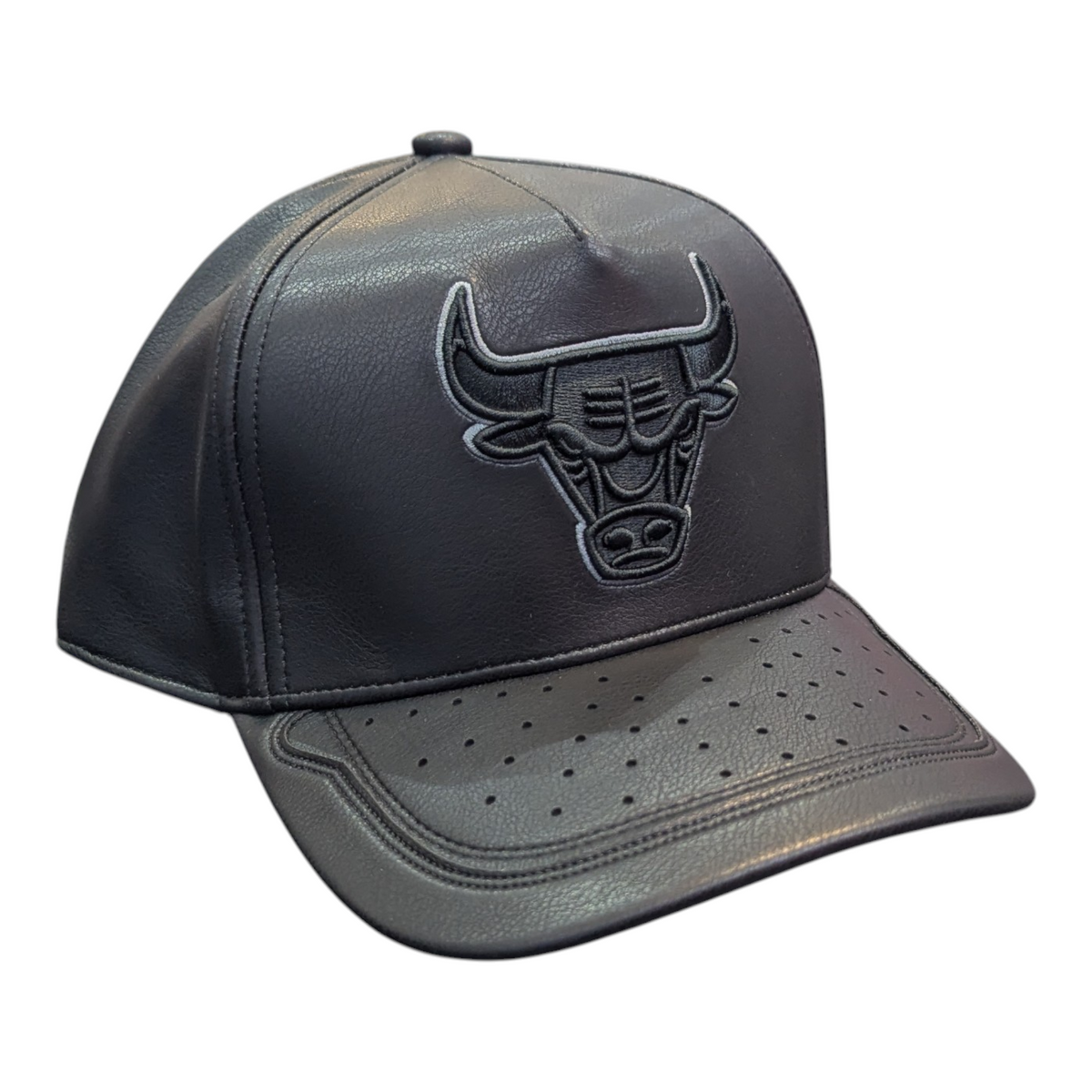 Chicago Bulls Mitchell & Ness NBA Black Day One Pro Snapback Hat product image 3, provided for visual reference and product