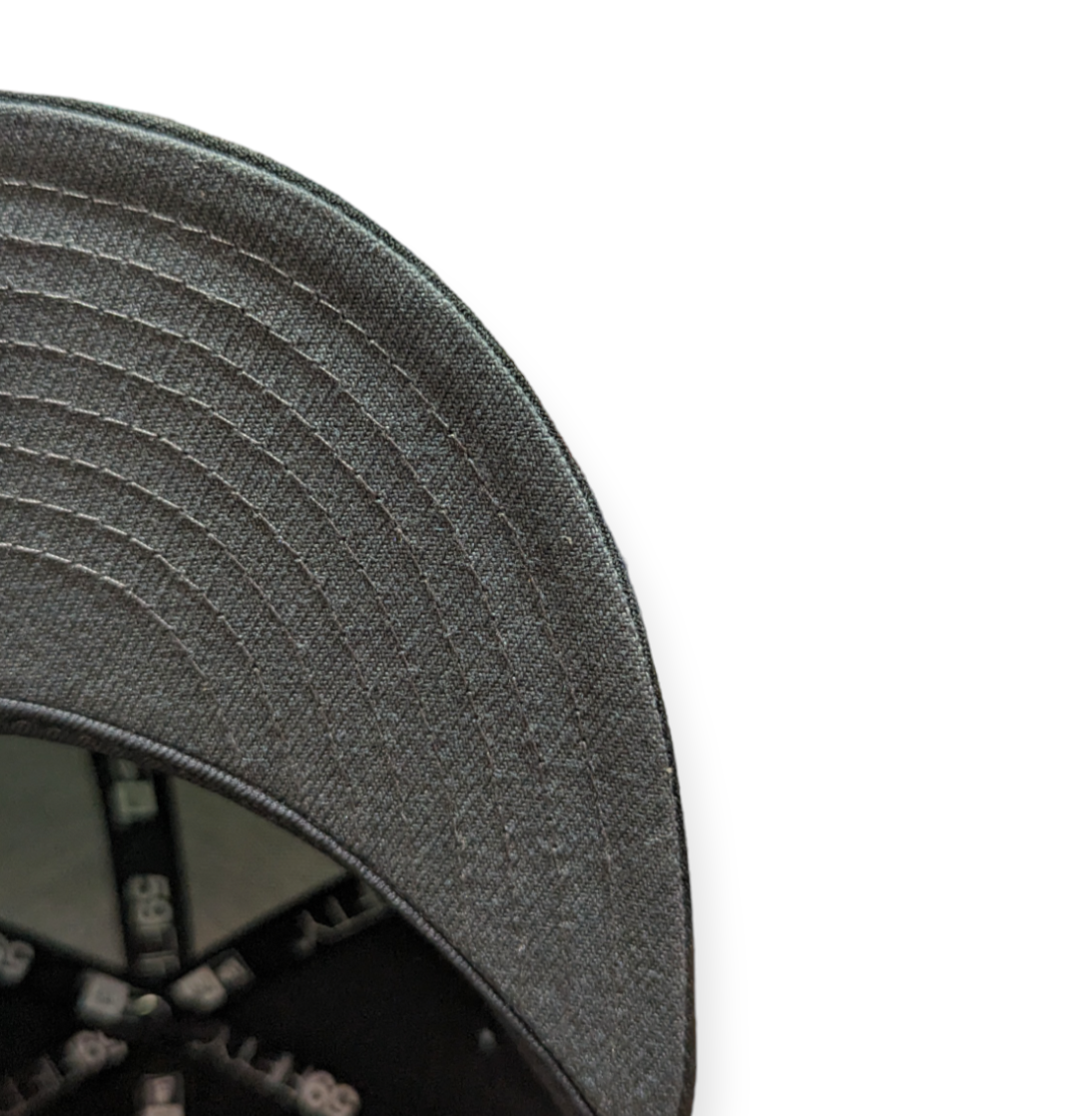 Chicago Cubs New Era Black Static 59FIFTY Fitted Hat product image 7, provided for visual reference and product detail review