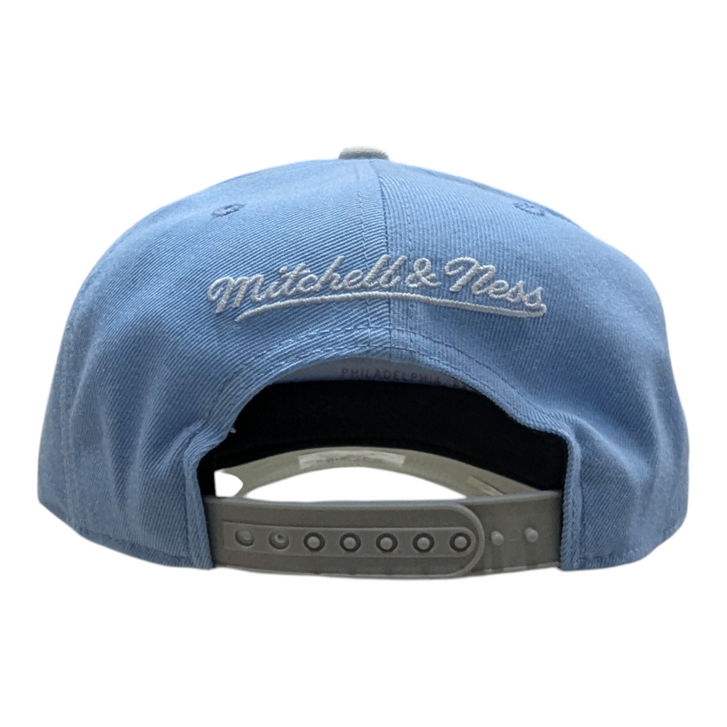 Chicago Bulls Mitchell & Ness NBA Blue Gleam Pro Snapback Hat product image 4, provided for visual reference and product