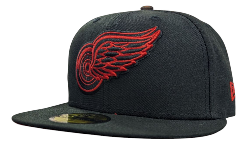 Detroit Red Wings New Era Black 59FIFTY Fitted Hat product image 1, provided for visual reference and product detail review